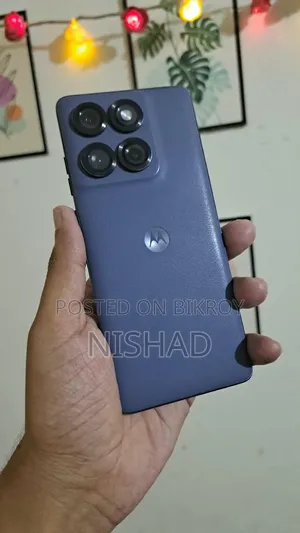 মোটর চলা এজ ৬০ ফিউশন ২৫৬ জিবি পার্পল