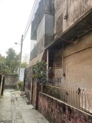 কাদিরগঞ্জে সাজানো ৪ বেডরুমের বাড়ি বিক্রয়ের জন্য