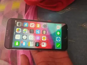 অ্যাপল আইফোন ৬ ৬৪ জিবি হোয়াইট
