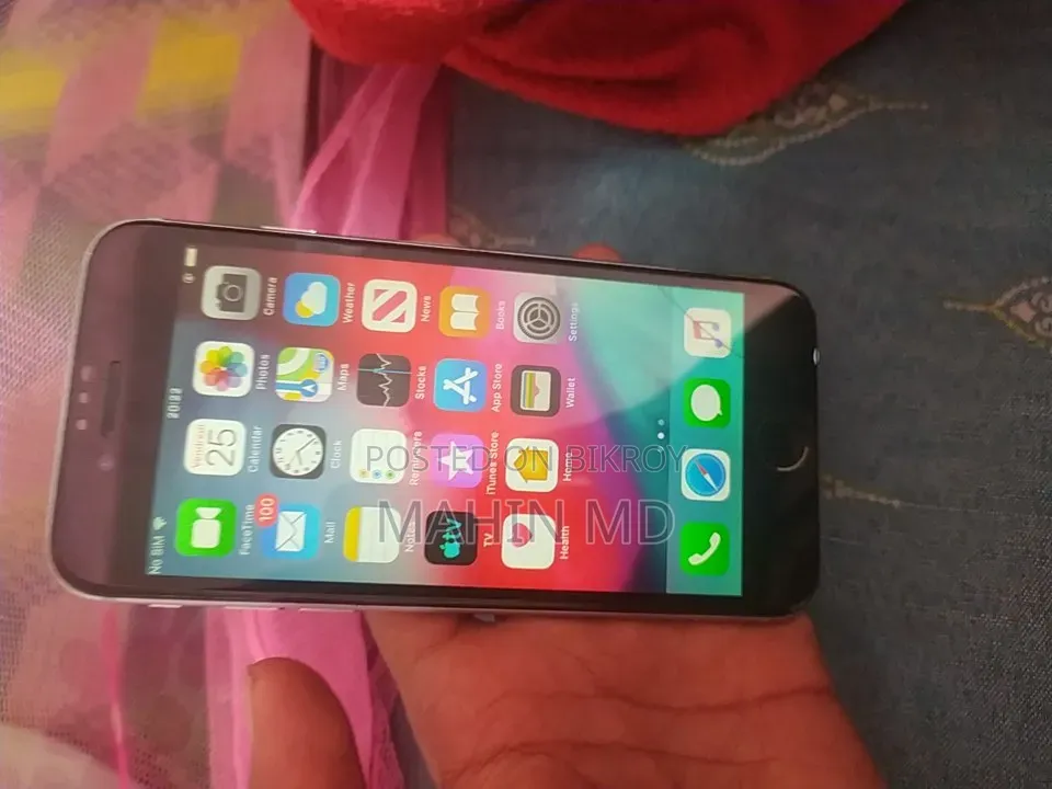 অ্যাপল আইফোন ৬ ৬৪ জিবি হোয়াইট