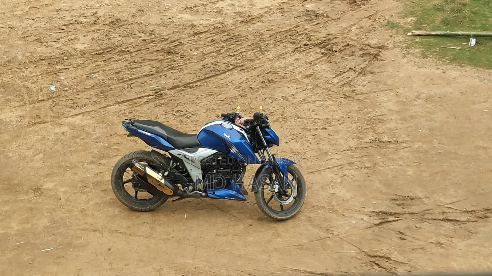 TVS Apache RTR 160 4V 2022 Blue