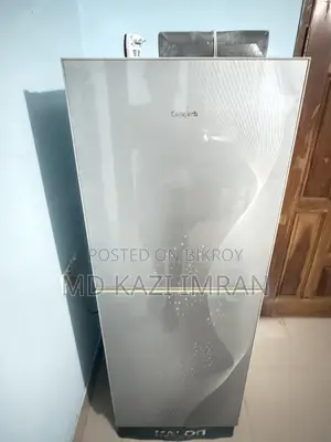 ব্যবহৃত "Cooltech" গ্লাস ডোর ফ্রিজ বিক্রি হবে
