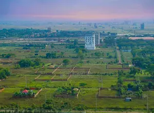 ৫ কাঠা জমি / বসুন্ধরা -পি ব্লক (পি এক্সটেনশন)