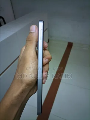 ইনফিনিক্স স্মার্ট ৯ ৬৪ জিবি সাদা