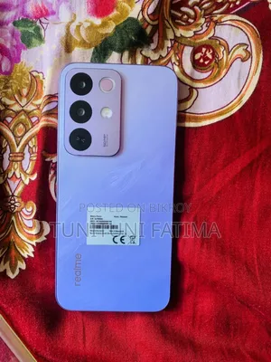 নতুন রিয়েলমি সি৮৫ প্রো ১২৮ জিবি পার্পল