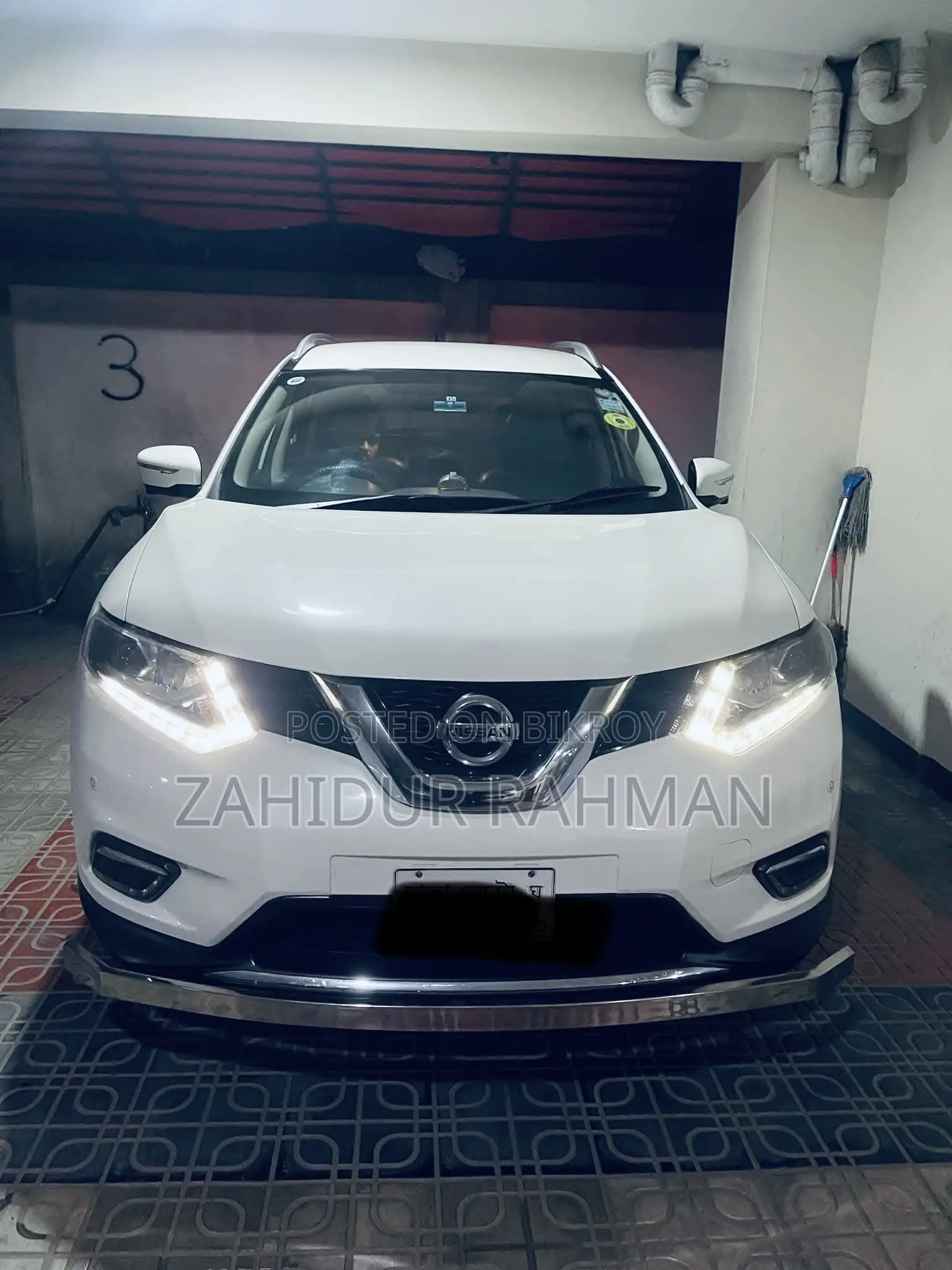 Nissan X-Trail 2.0 Petrol Four-Wheel Drive 2014 Pearl