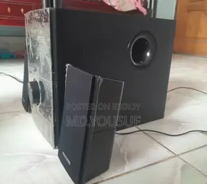 মাইক্রোল্যাব মাল্টিমিডিয়া স্পিকার