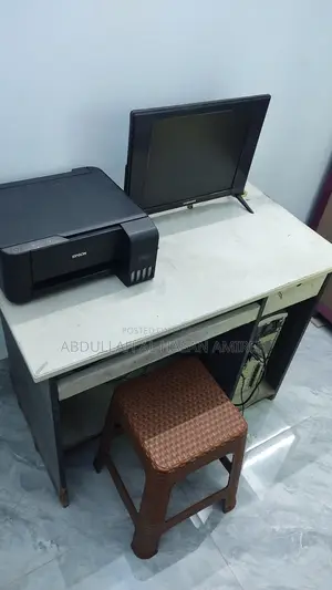 Desktop Computer Dell OptiPlex 3090 4GB Intel Core i3 SSD 500GB