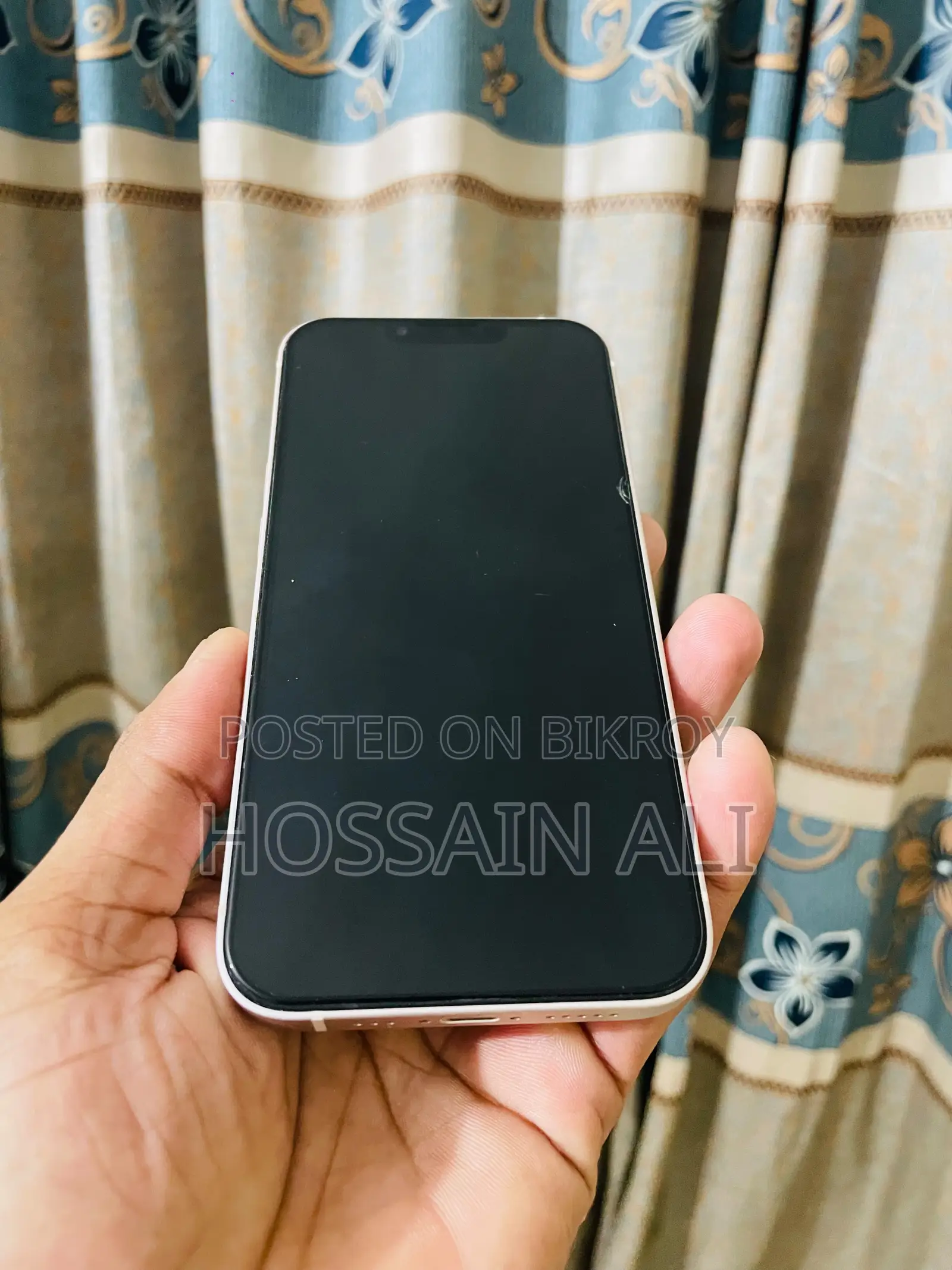 অ্যাপল আইফোন ১৩ ১২৮ জিবি হোয়াইট