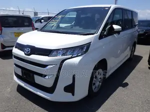 Toyota Noah 2022 Pearl