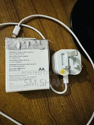 Apple Original Charger (20W)