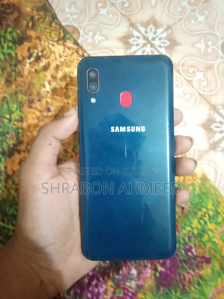 Samsung Galaxy A30 64 GB Blue