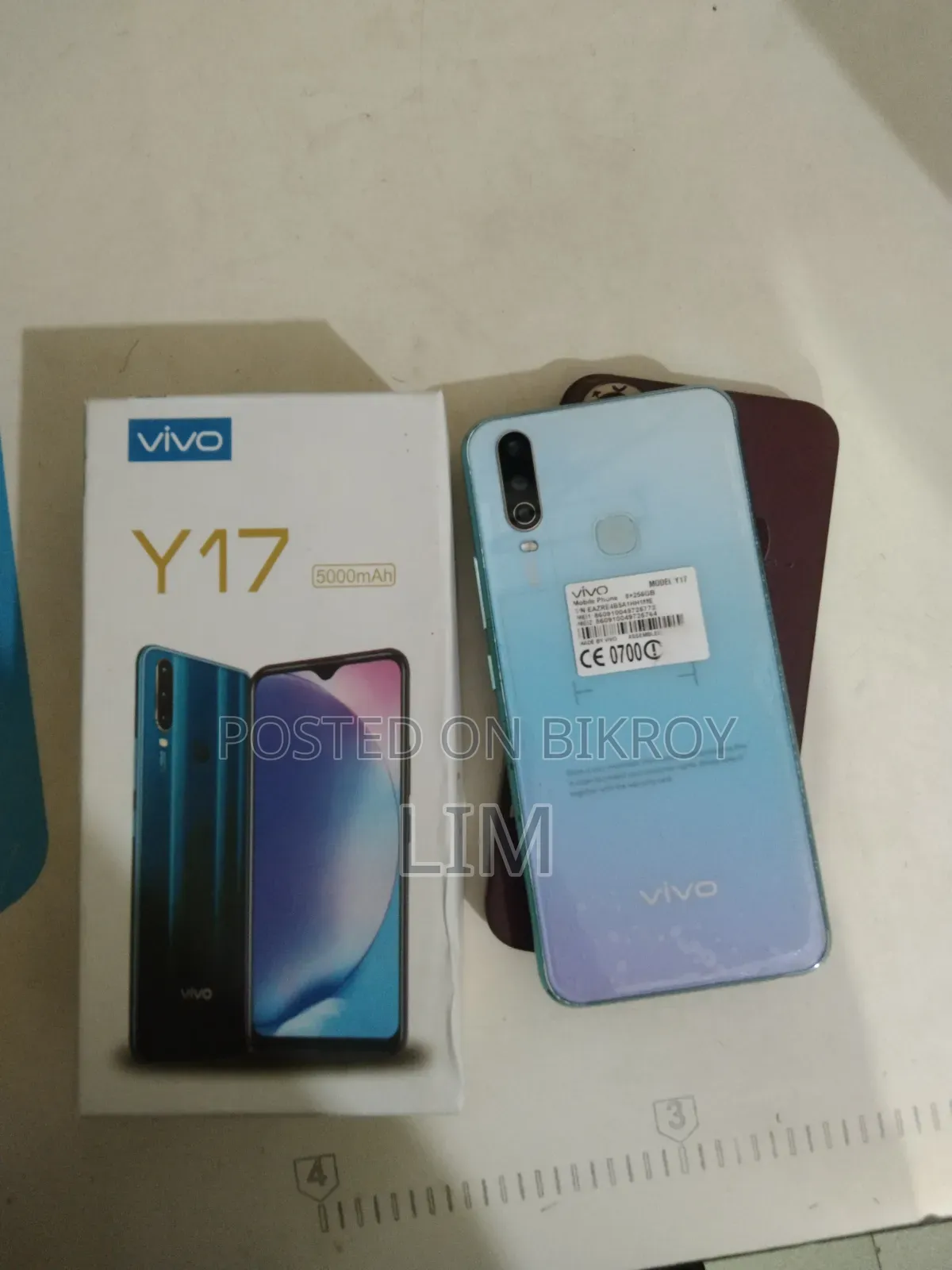 ভিভো ওয়াই১৭ ২৫৬ জিবি নীল