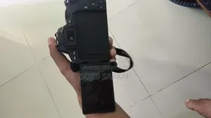 Canon 200d
