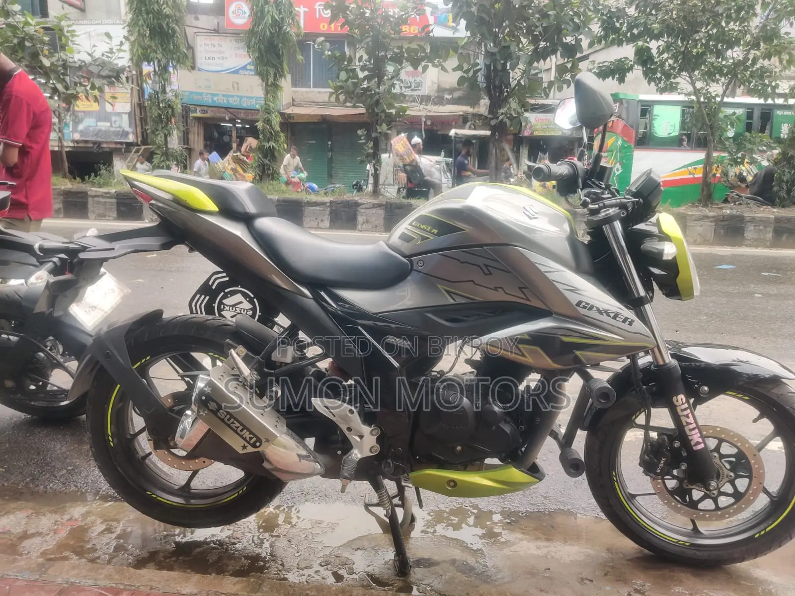 সুজুকি জিক্সার ২০২৫ গ্রে