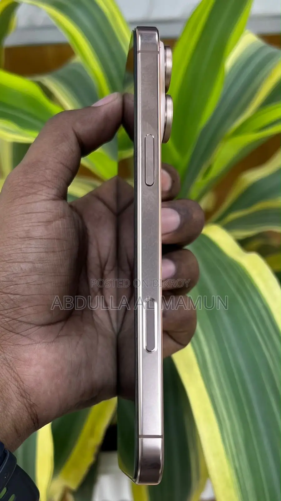 অ্যাপল আইফোন ১৬ প্রো ম্যাক্স ২৫৬ জিবি গোল্ড