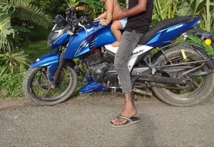 TVS Apache RTR 160 4V 2021 Blue