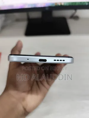 Infinix Hot 70 128 GB Silver