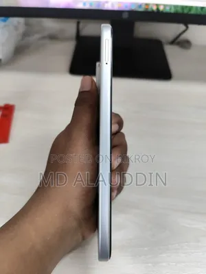 Infinix Hot 70 128 GB Silver