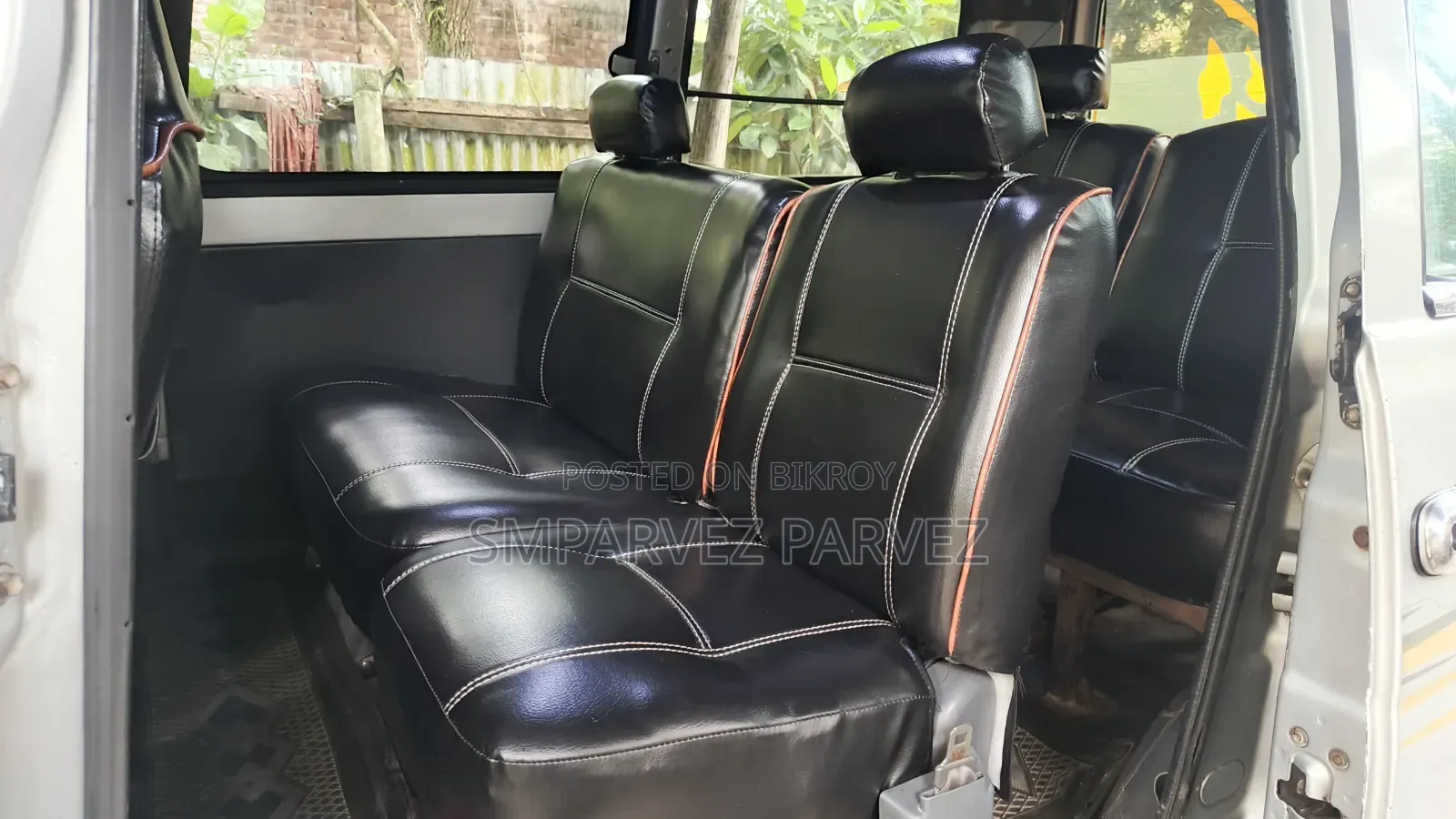Toyota Noah 2.0 All-Wheel Drive (8 Seater) 2003 Silver