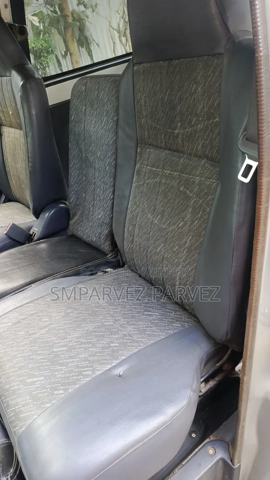 Toyota Noah 2.0 All-Wheel Drive (8 Seater) 2003 Silver