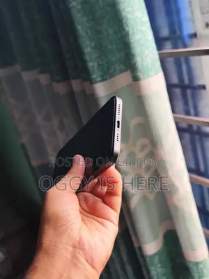 Apple iPhone 15 Plus 128 GB Black