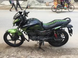 হিরো হাঙ্ক ২০১৮ কালো