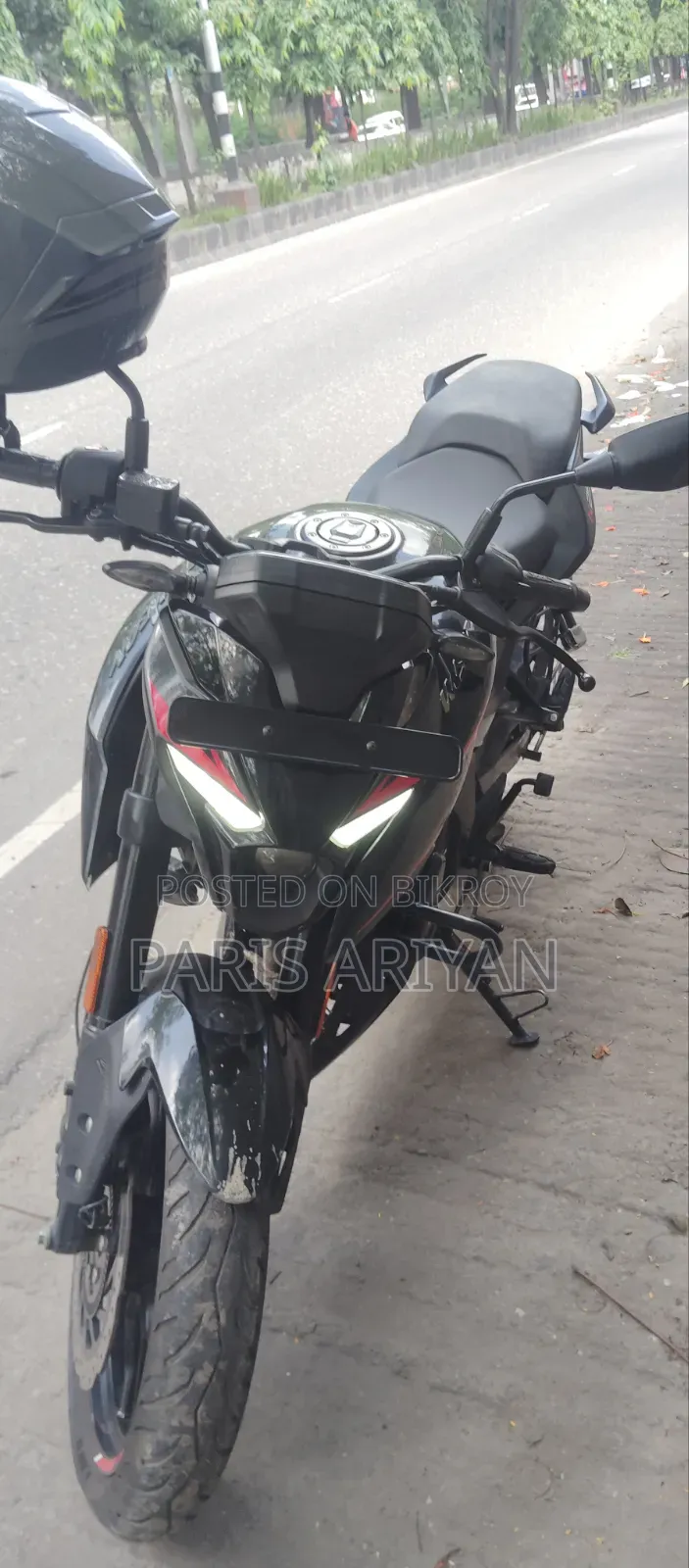 Bajaj Pulsar N250 2025 Black