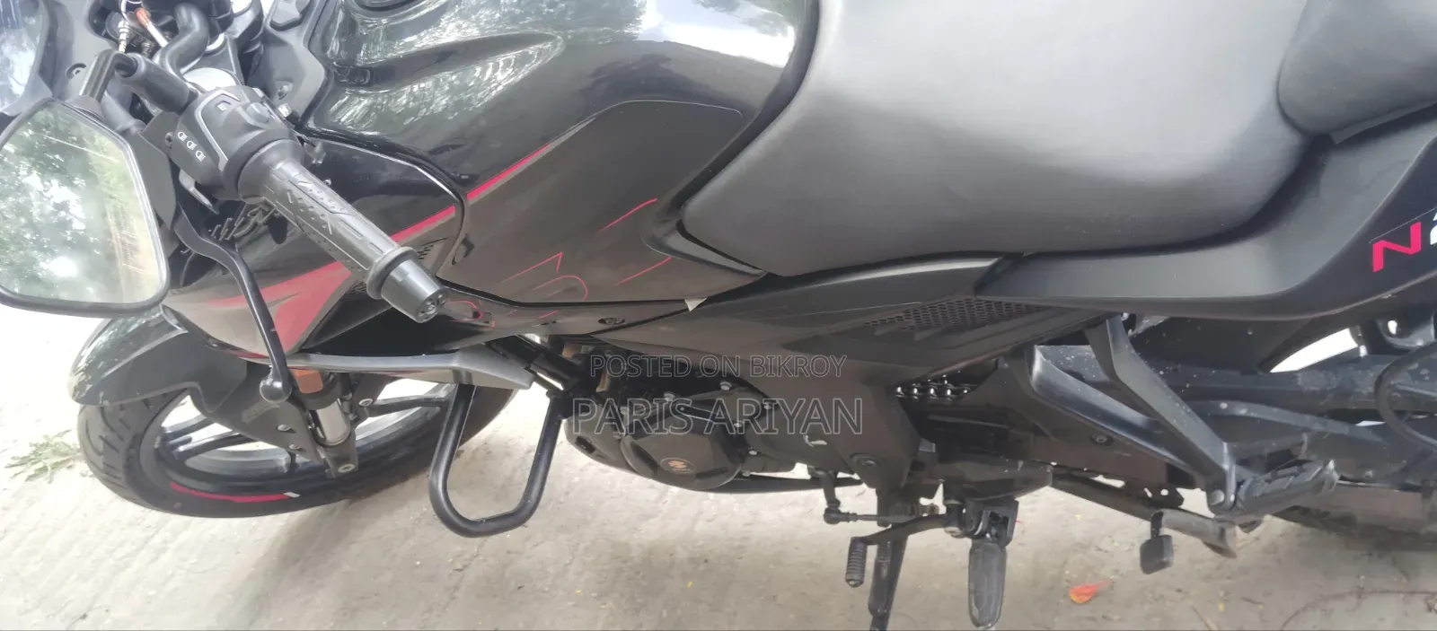Bajaj Pulsar N250 2025 Black