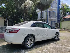 টয়োটা প্রমিও ২০০৭ পার্ল