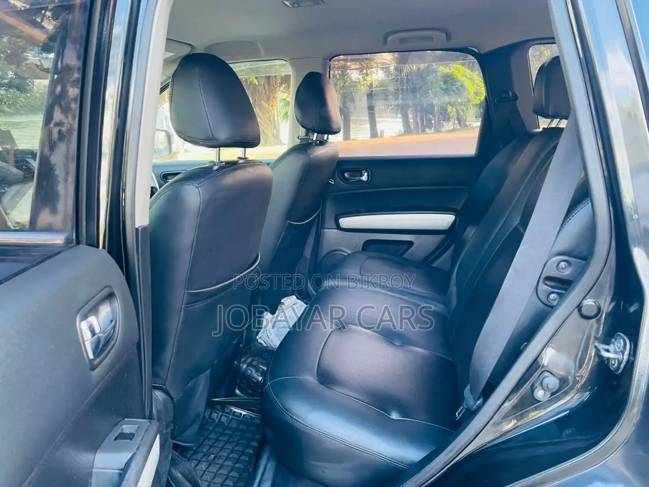 New Nissan X-Trail 2010 Black