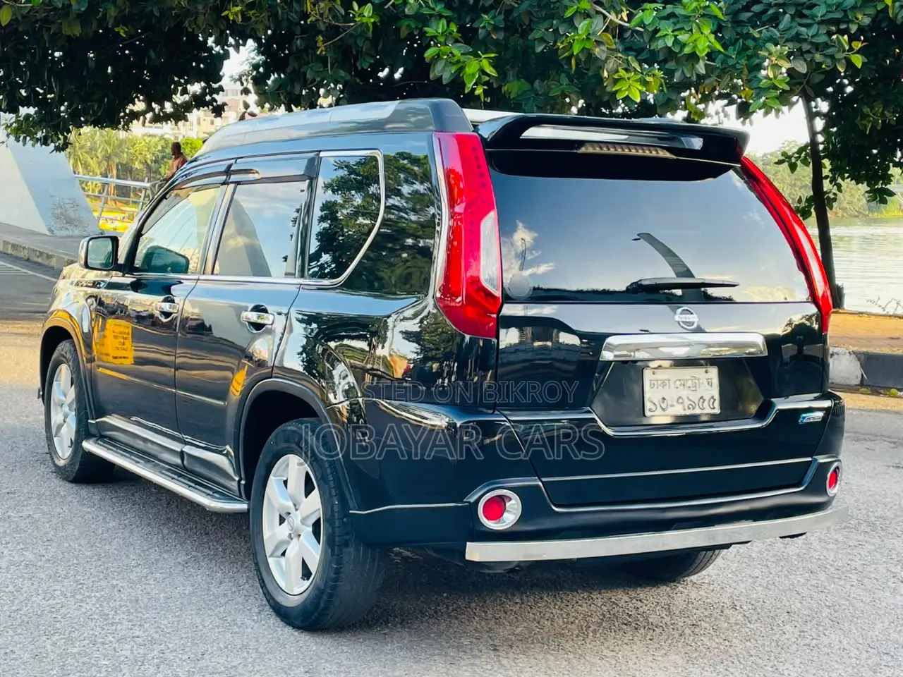 New Nissan X-Trail 2010 Black