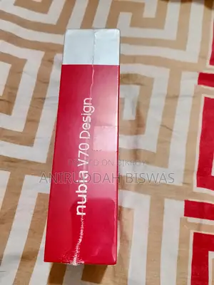 নতুন মোবাইল ফোন ২৫৬ জিবি লাল