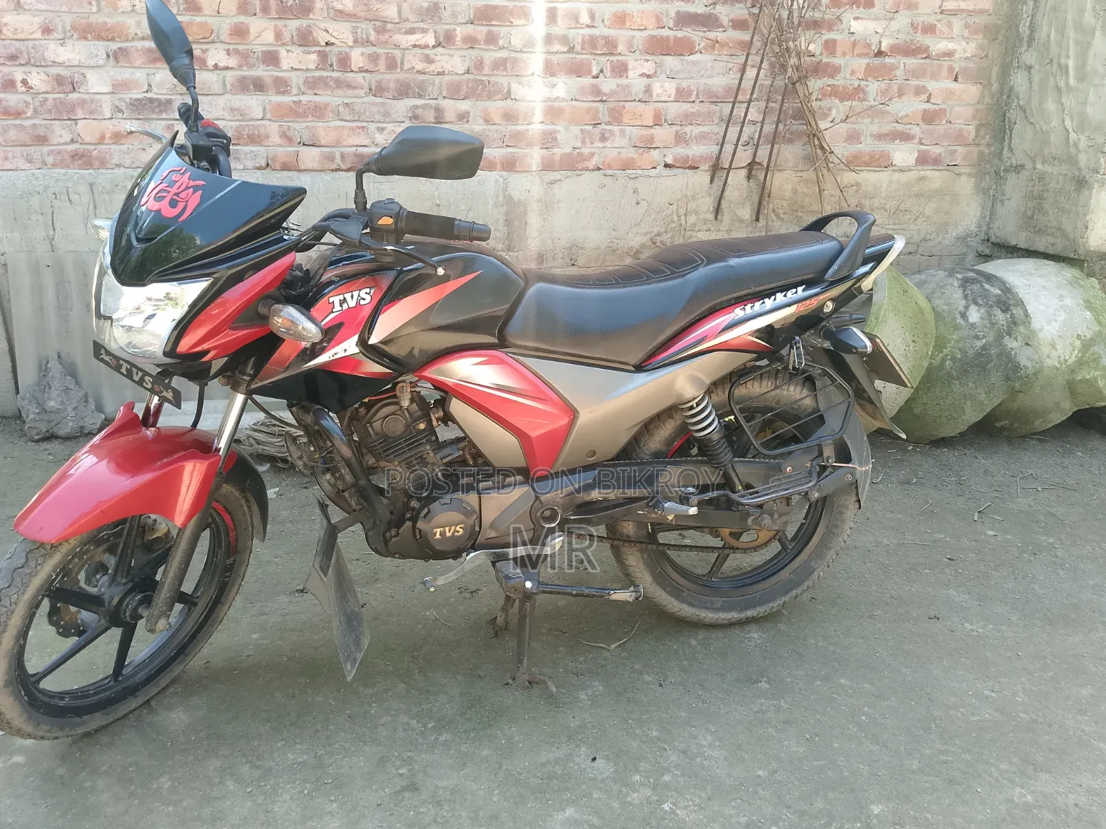 টিভিএস স্ট্রাইকার ১২৫ ২০২০ লাল