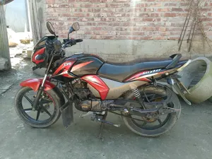 টিভিএস স্ট্রাইকার ১২৫ ২০২০ লাল