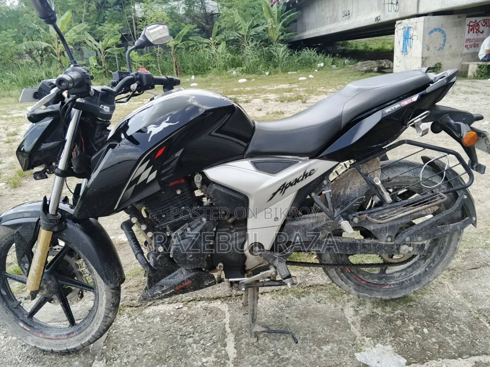 TVS Apache 160 4V 2022 Black