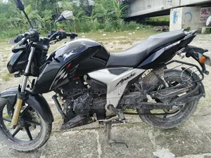 TVS Apache 160 4V 2022 Black