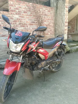 টিভিএস স্ট্রাইকার ১২৫ ২০২০ লাল