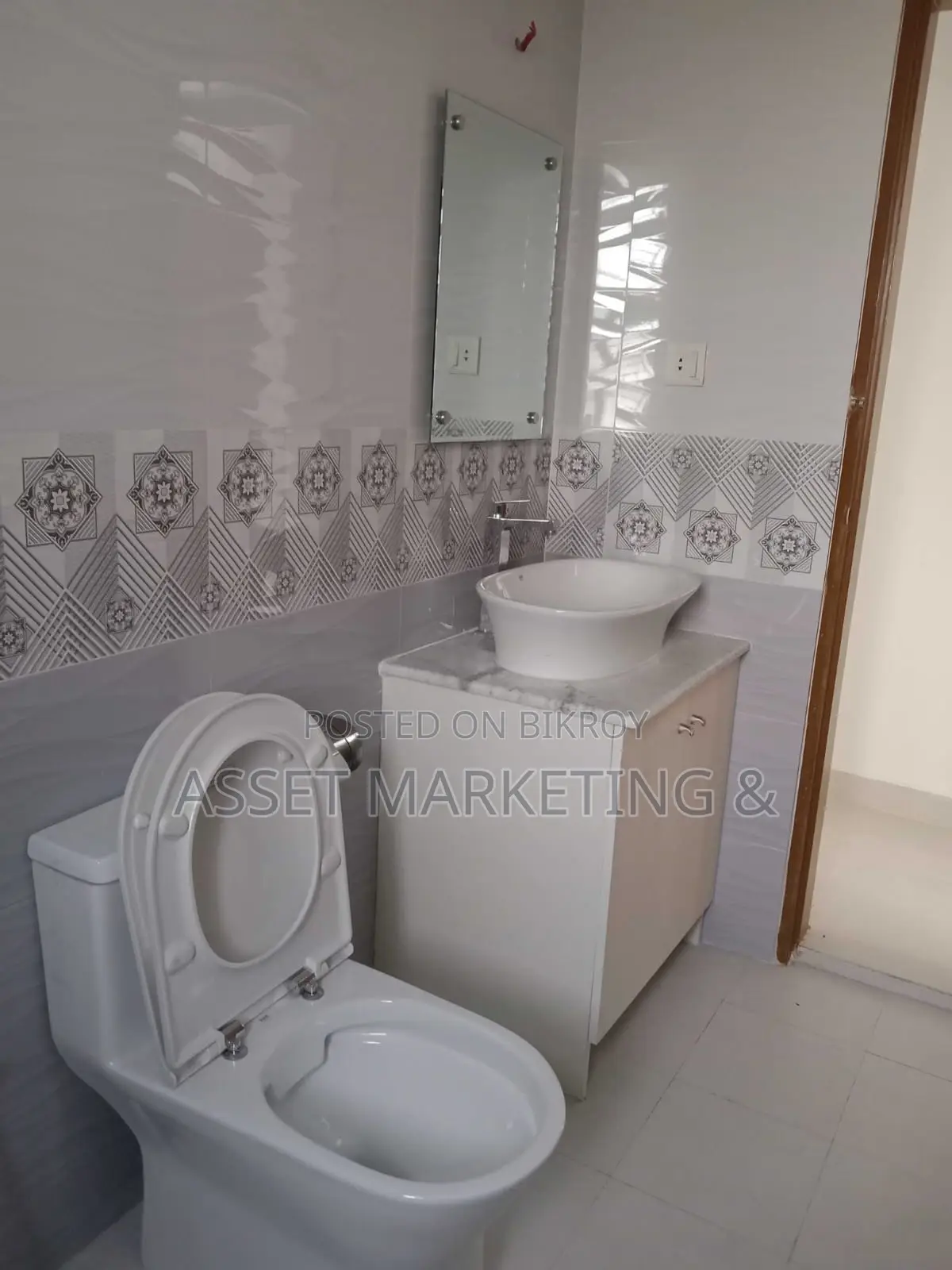 3 Bedroom Apartment in Basundhara for sale