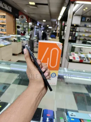 Tecno Spark 40 Pro 128 GB Silver