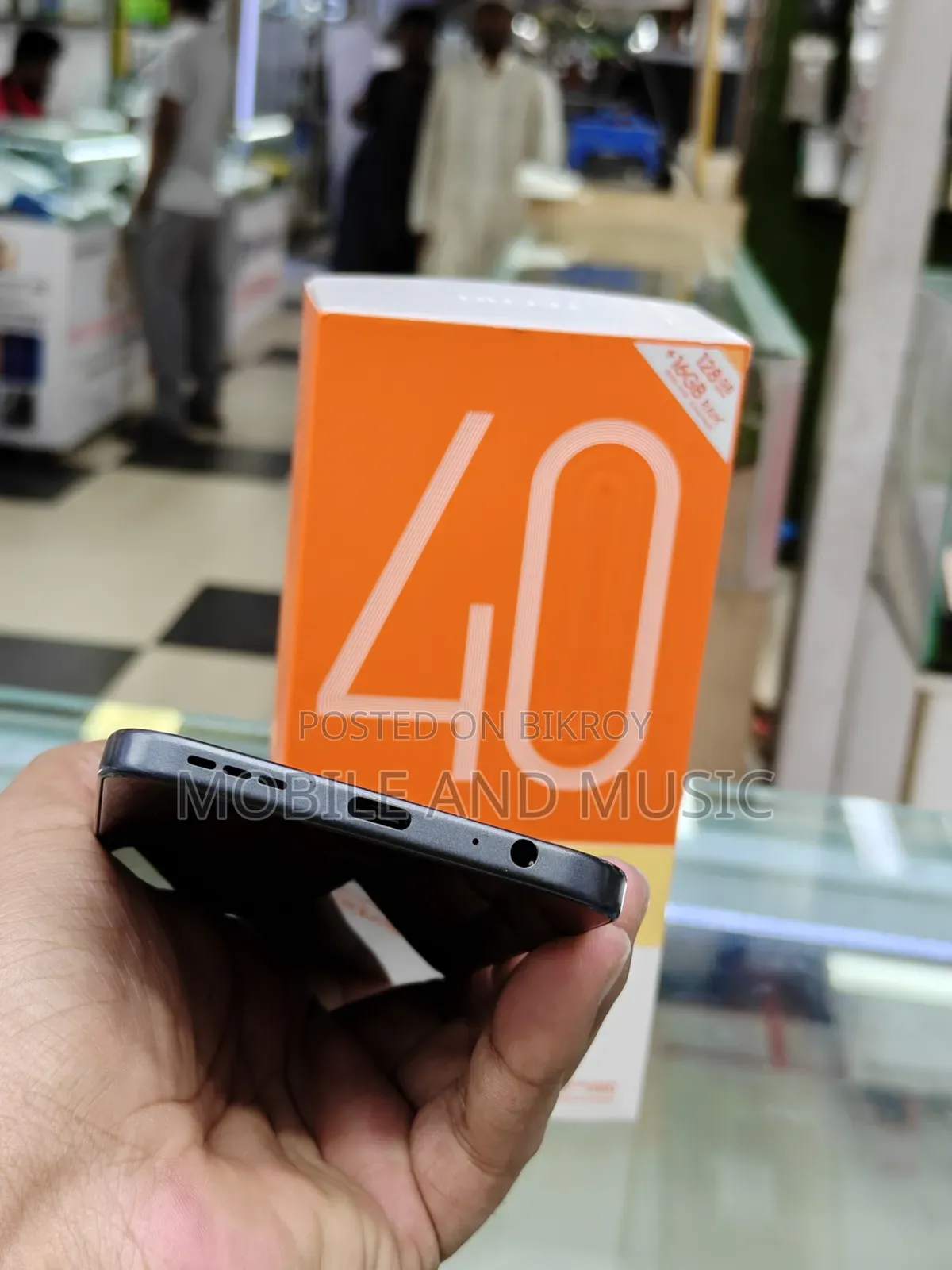 Tecno Spark 40 Pro 128 GB Silver