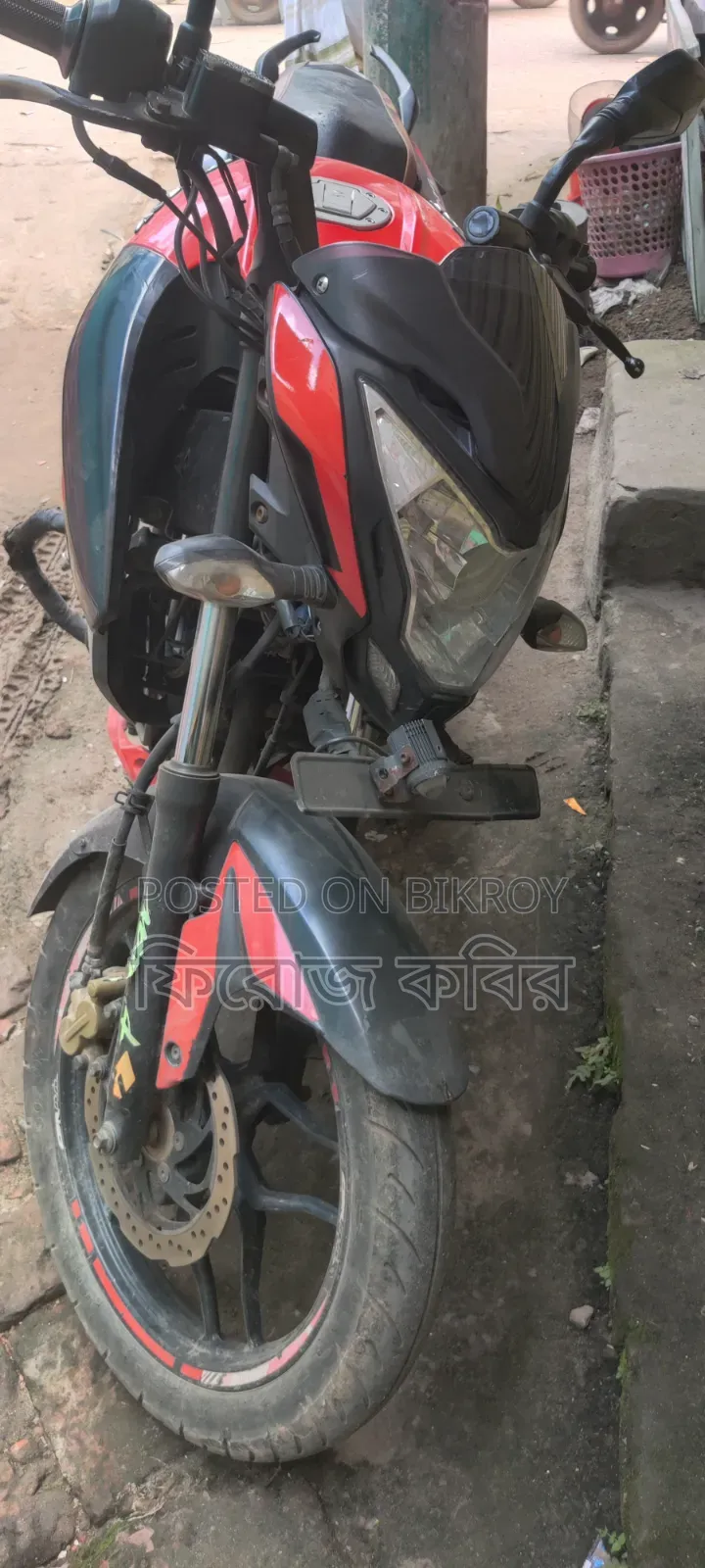 বাজাজ পালসার এনএস ১৬০ ২০১৯ রেড