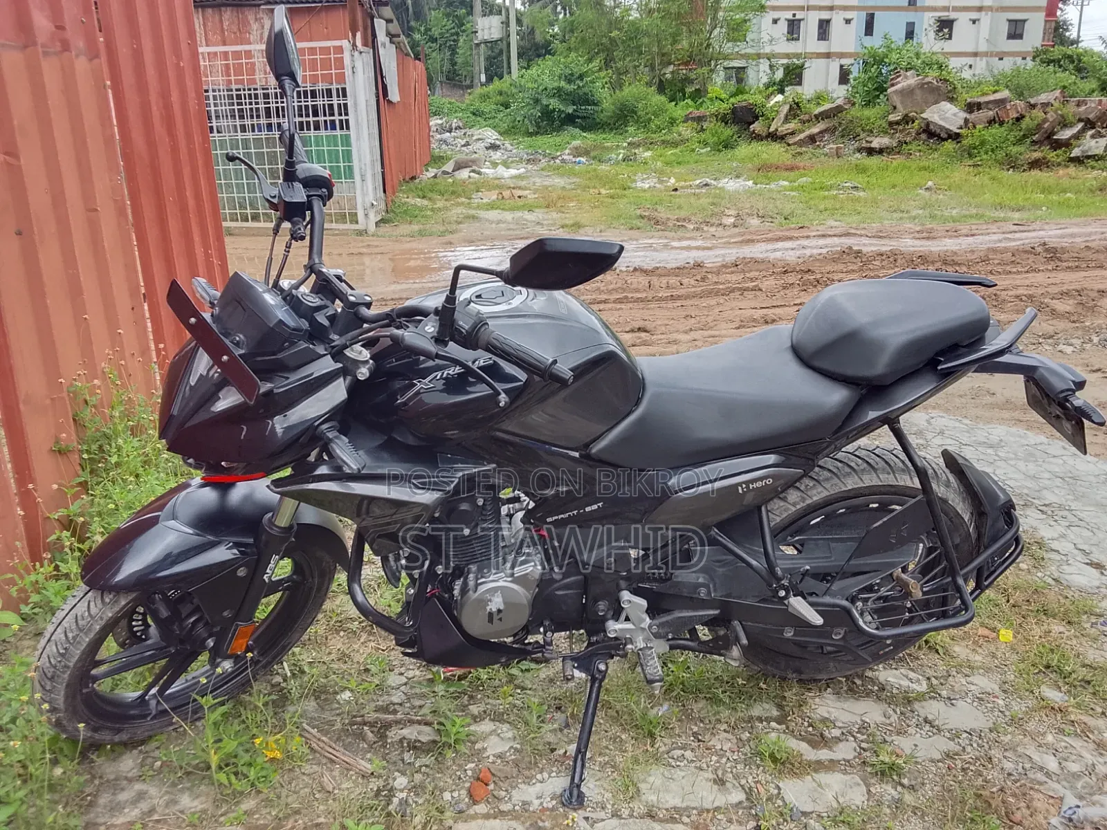 নিউ হিরো এক্সট্রিম ১২৫আর ২০২৫ ব্ল্যাক