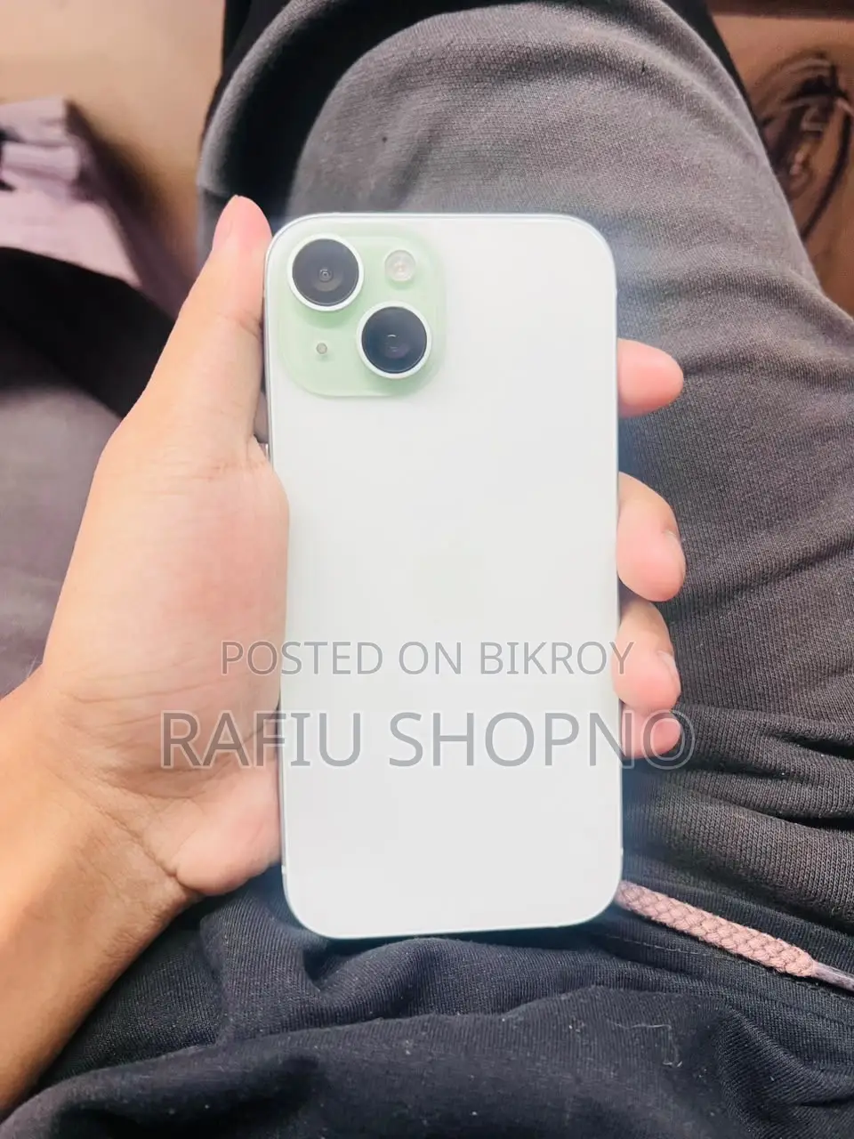 Apple iPhone 15 128 GB Green