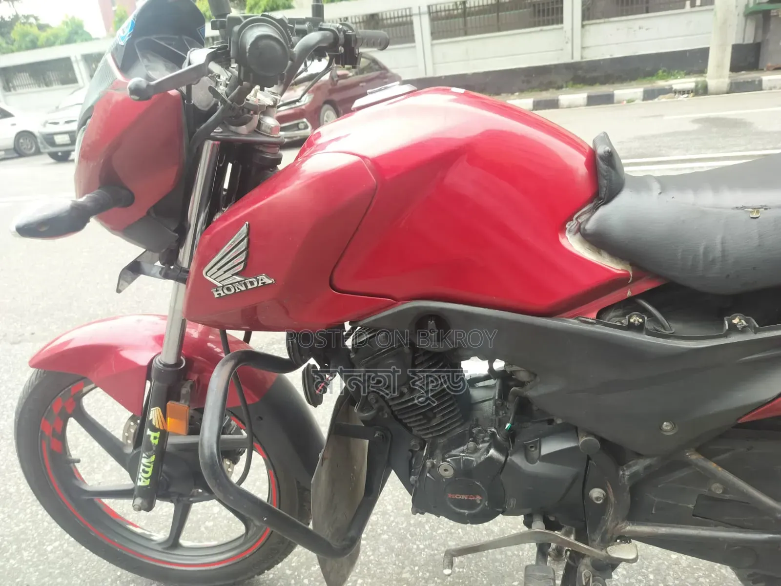 হোন্ডা লিভো ২০১৮ লাল