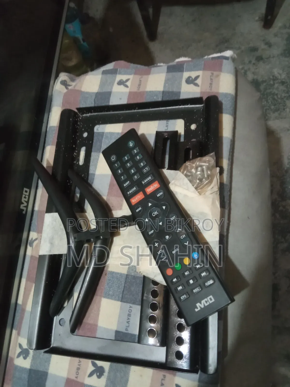 Smart TV, Double Glass, Voice Control, 32 Inch