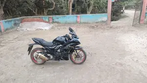 সুজুকি জিক্সার এসএফ ২০১৯ কালো