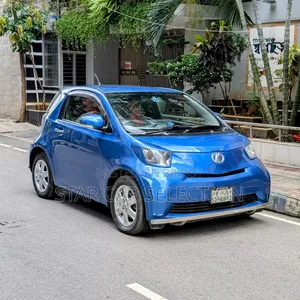 Toyota iQ 2009 Blue