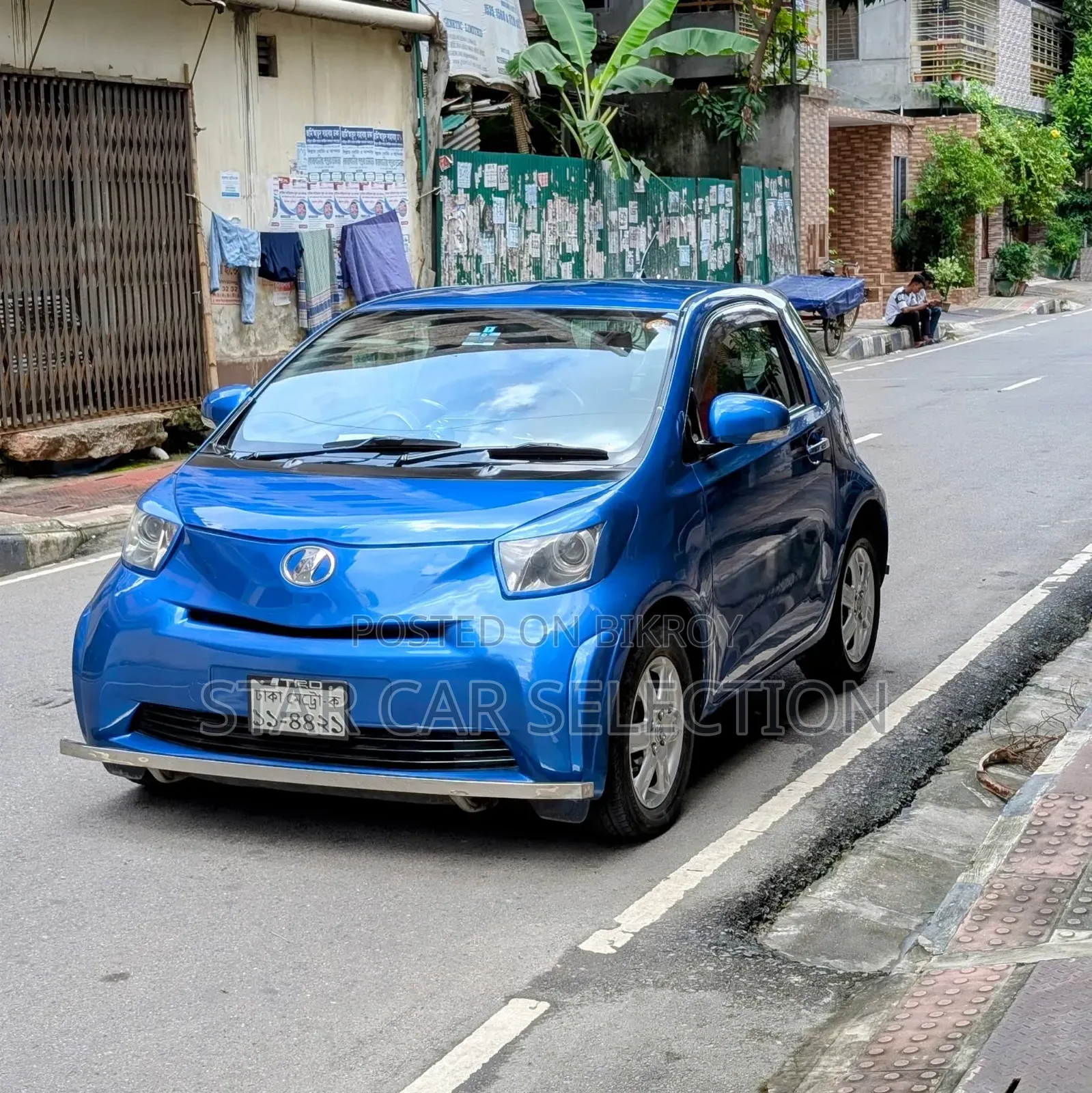 Toyota iQ 2009 Blue