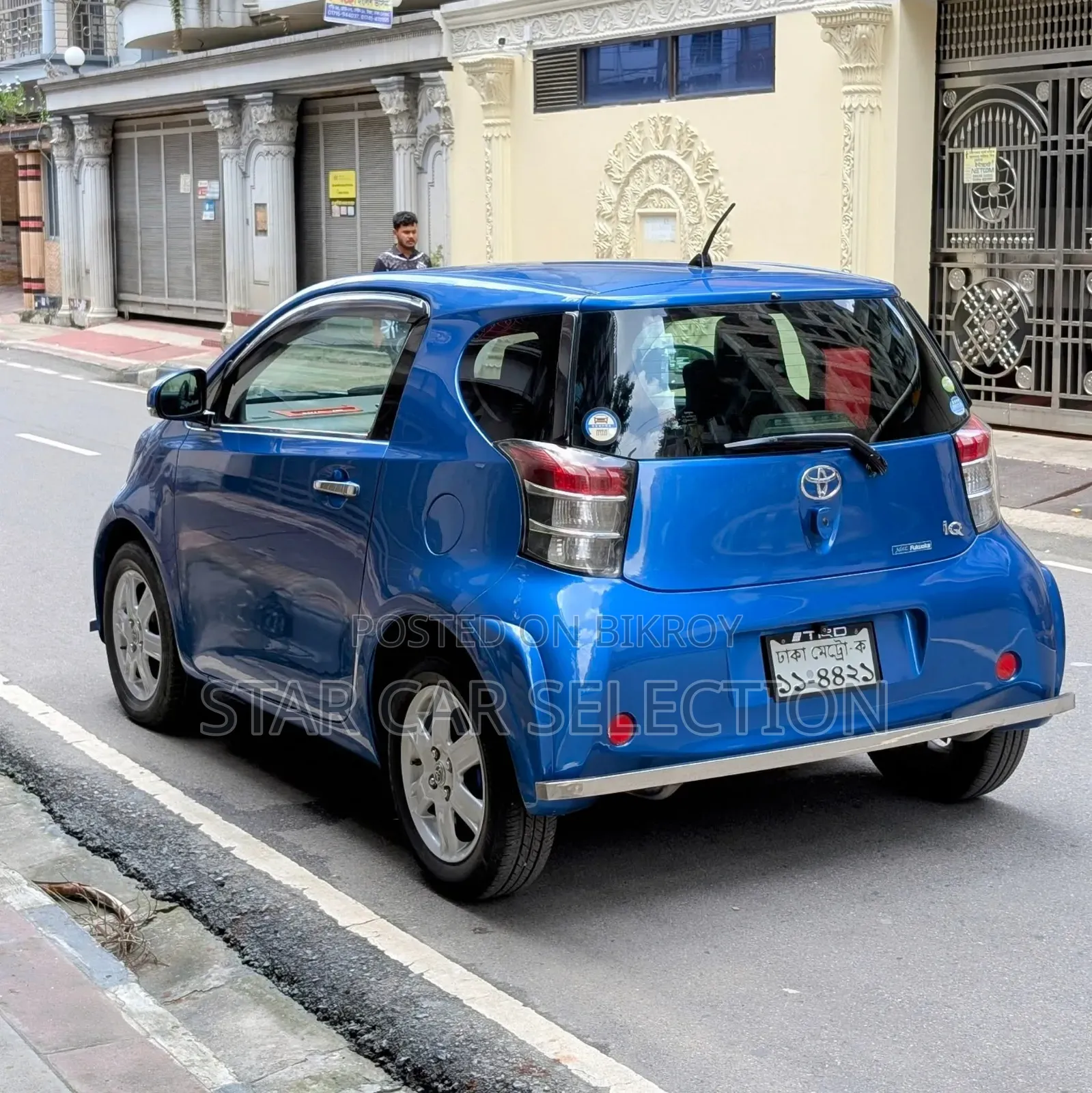 Toyota iQ 2009 Blue
